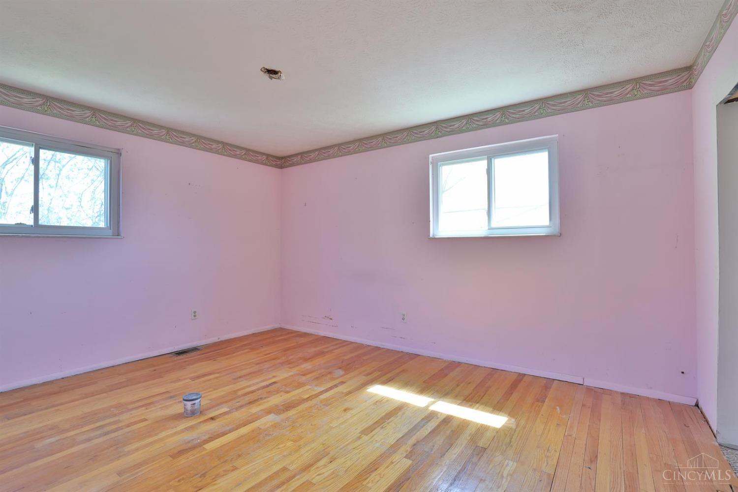 11328 Templeton Drive, Colerain Twp, Ohio image 18