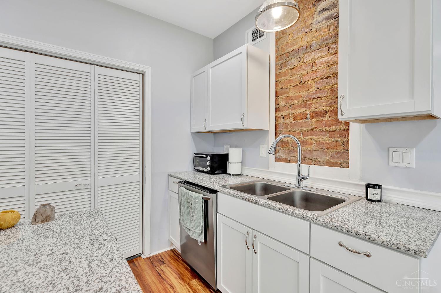 2491 Warsaw Avenue, Cincinnati, Ohio image 17