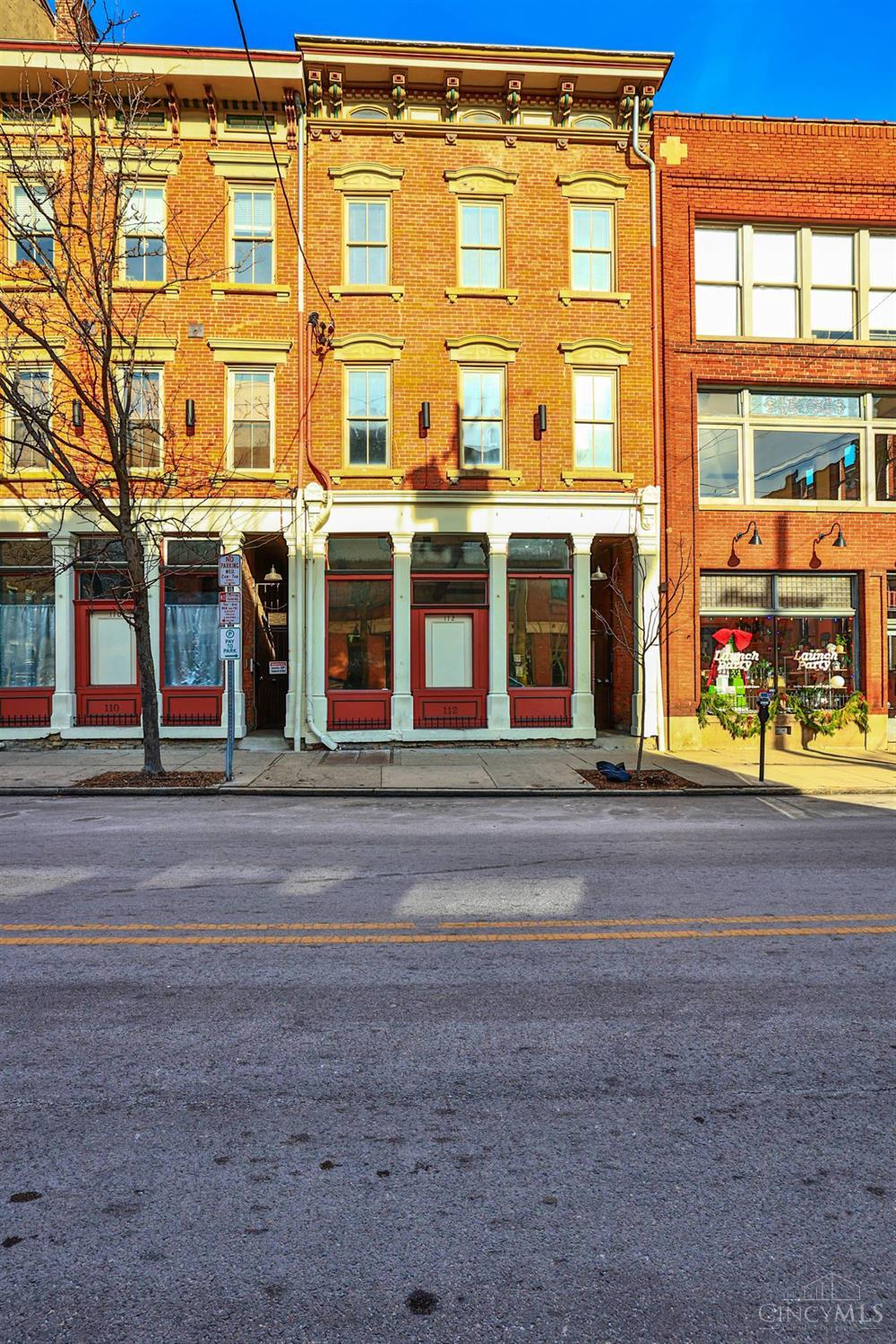 112 E Thirteenth Street 4