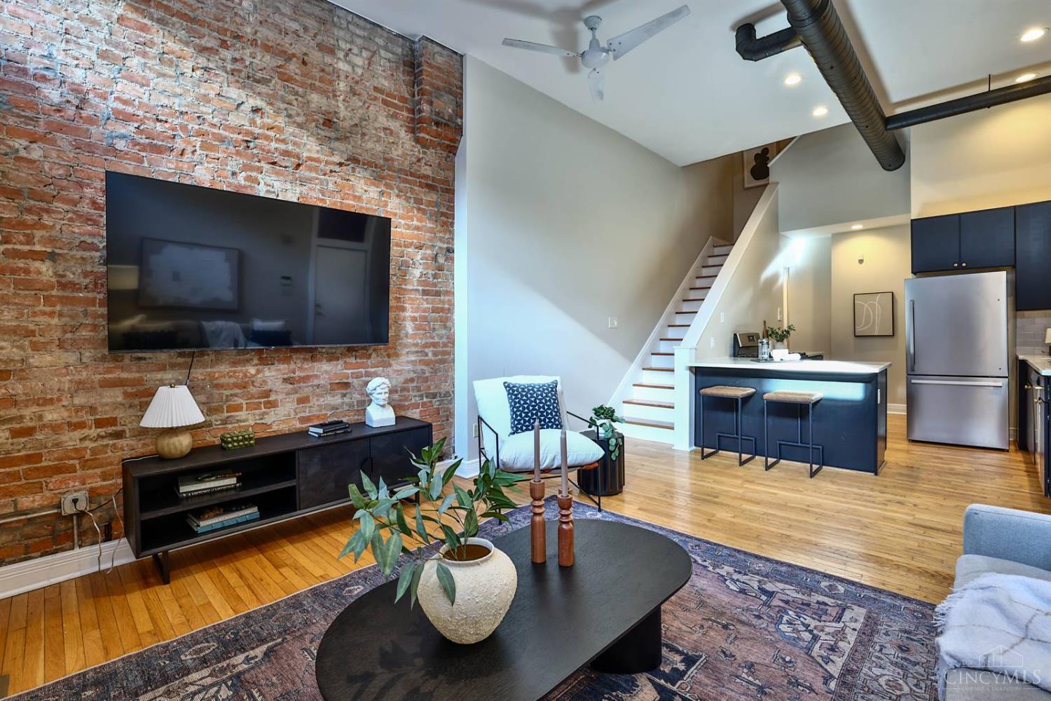 112 E Thirteenth Street 4