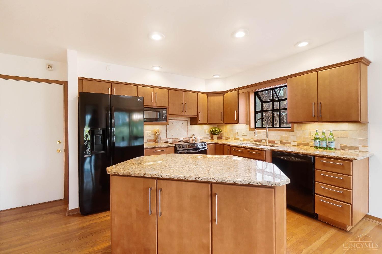 47 Carpenters Ridge Rdg, Blue Ash, Ohio image 20