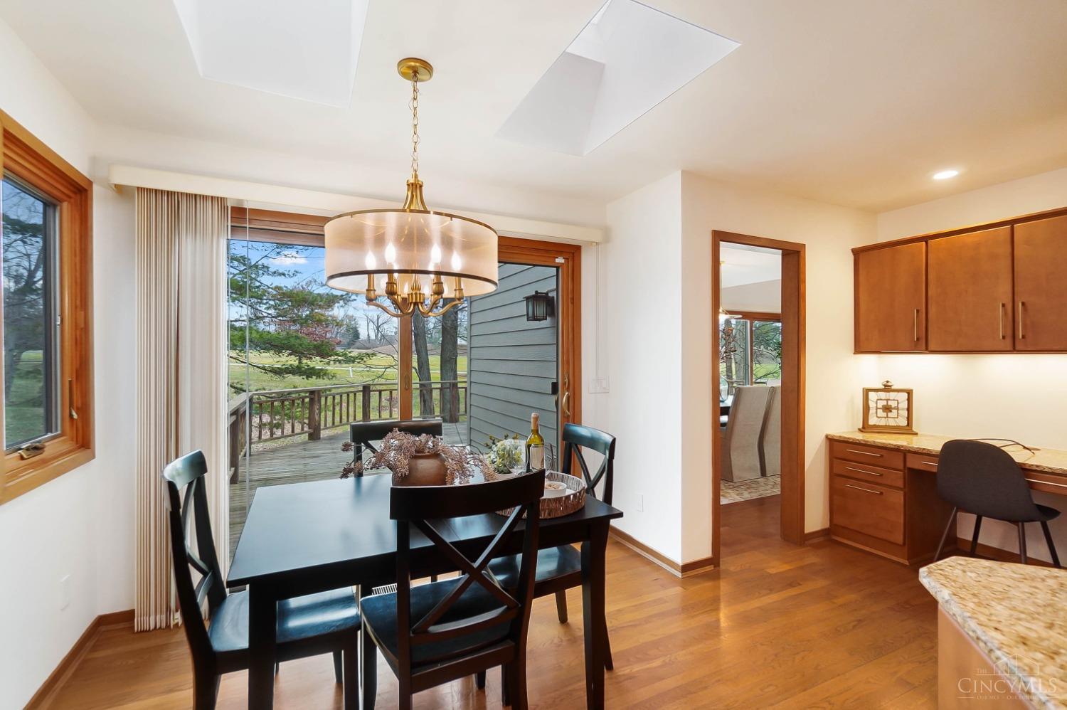 47 Carpenters Ridge Rdg, Blue Ash, Ohio image 24