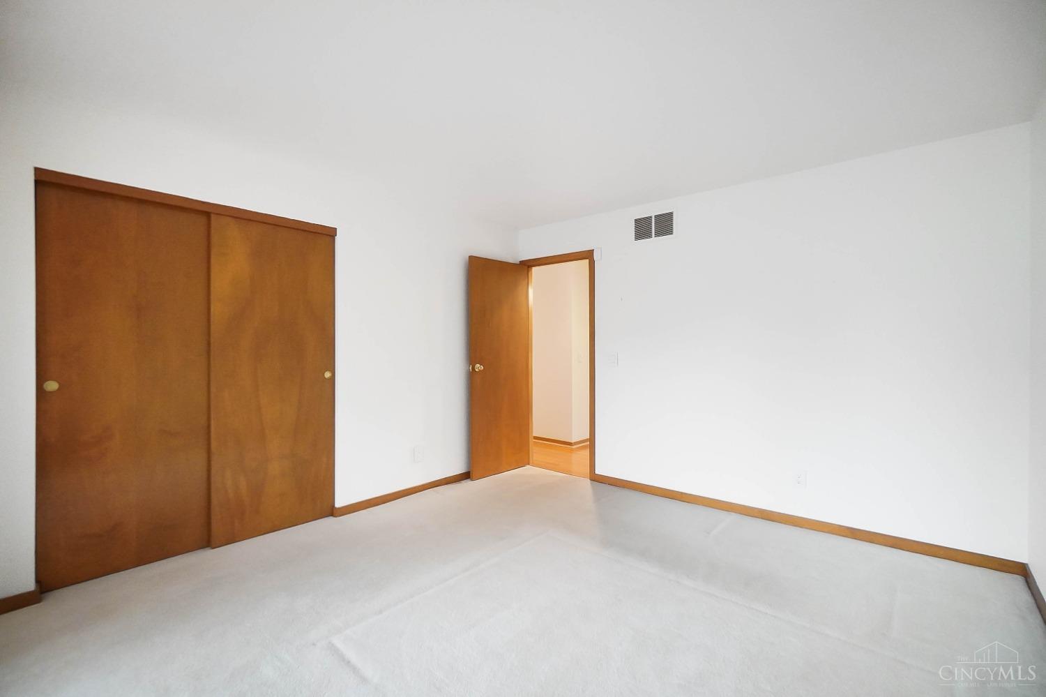 47 Carpenters Ridge Rdg, Blue Ash, Ohio image 40