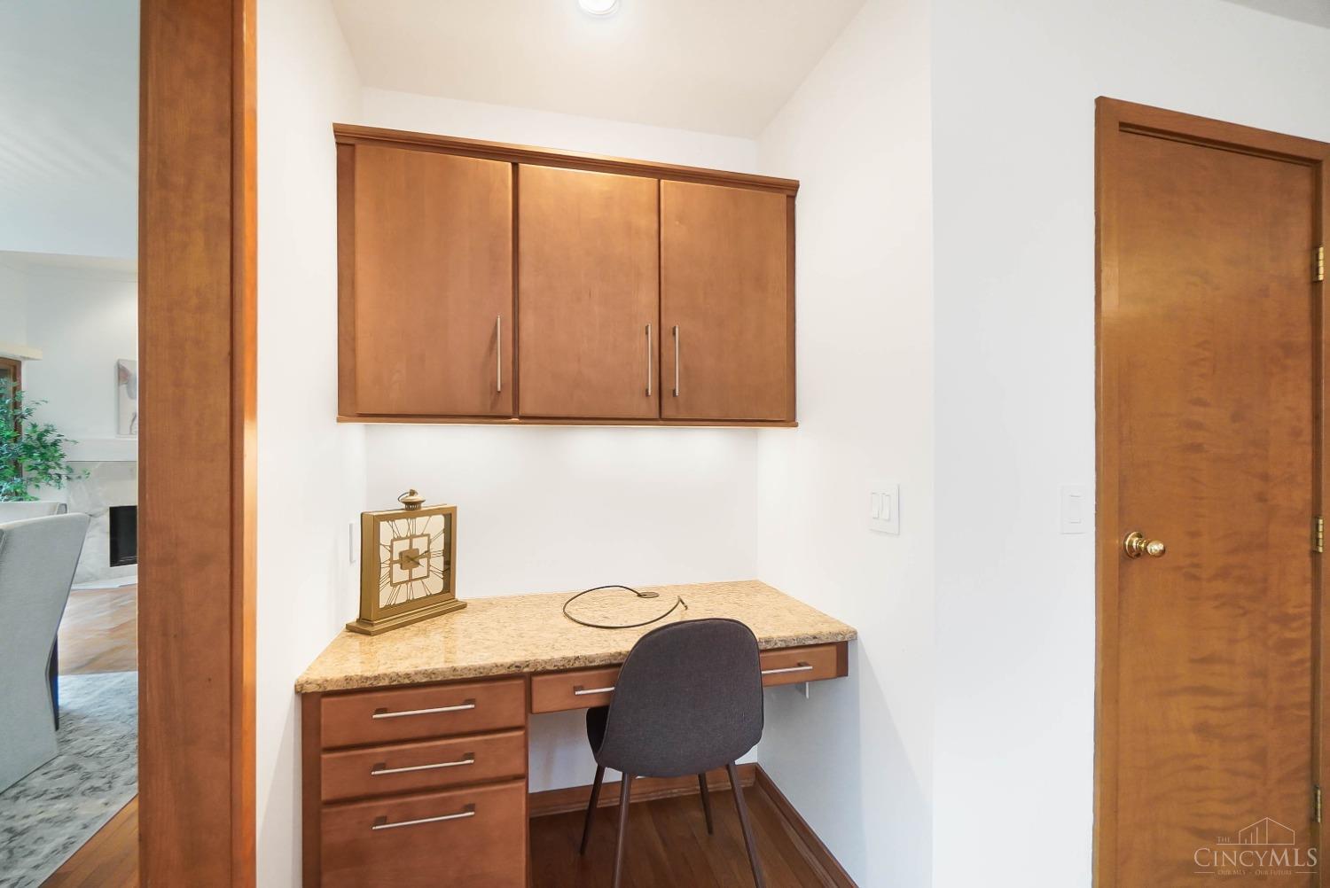 47 Carpenters Ridge Rdg, Blue Ash, Ohio image 26