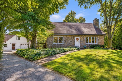 Photo of 7119 Dunn Road, Anderson Township, OH 45230 (MLS # 1896901)