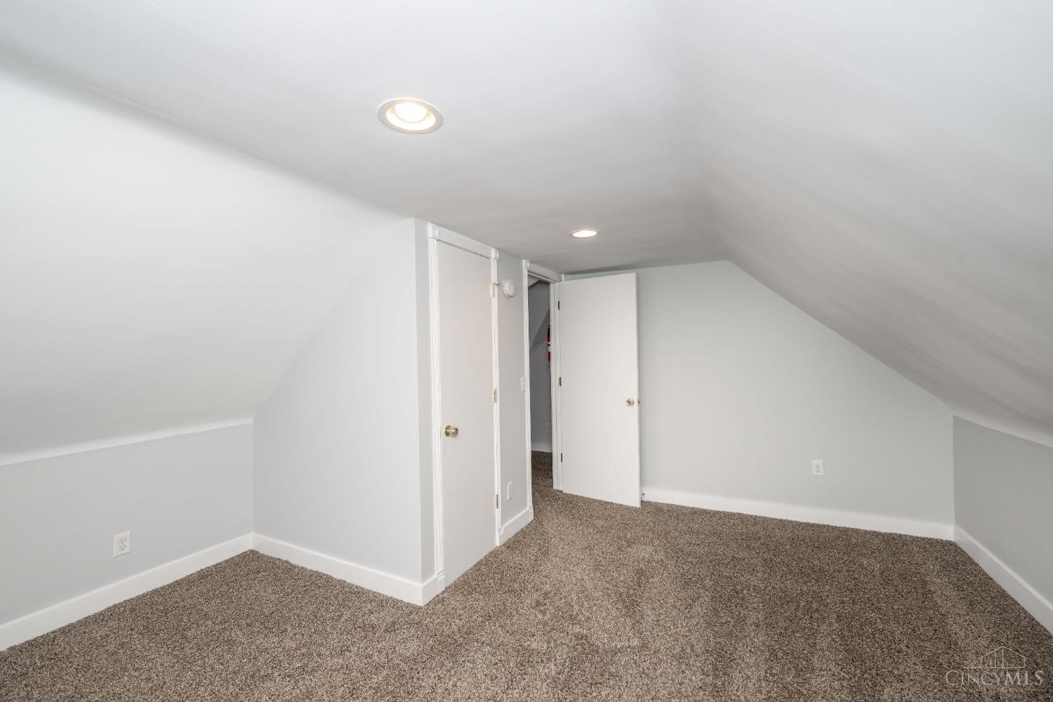 3954 Spencer Avenue, Norwood, Ohio image 23