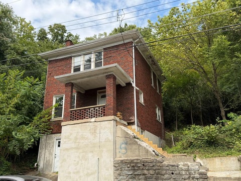 Photo of 660 Steiner Avenue, Cincinnati, OH 45204 (MLS # 1892189)