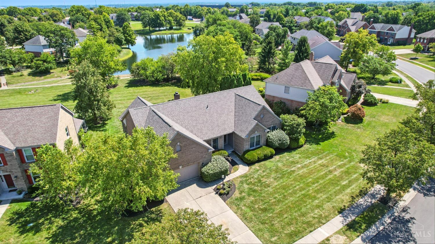 6831 Parklake Drive