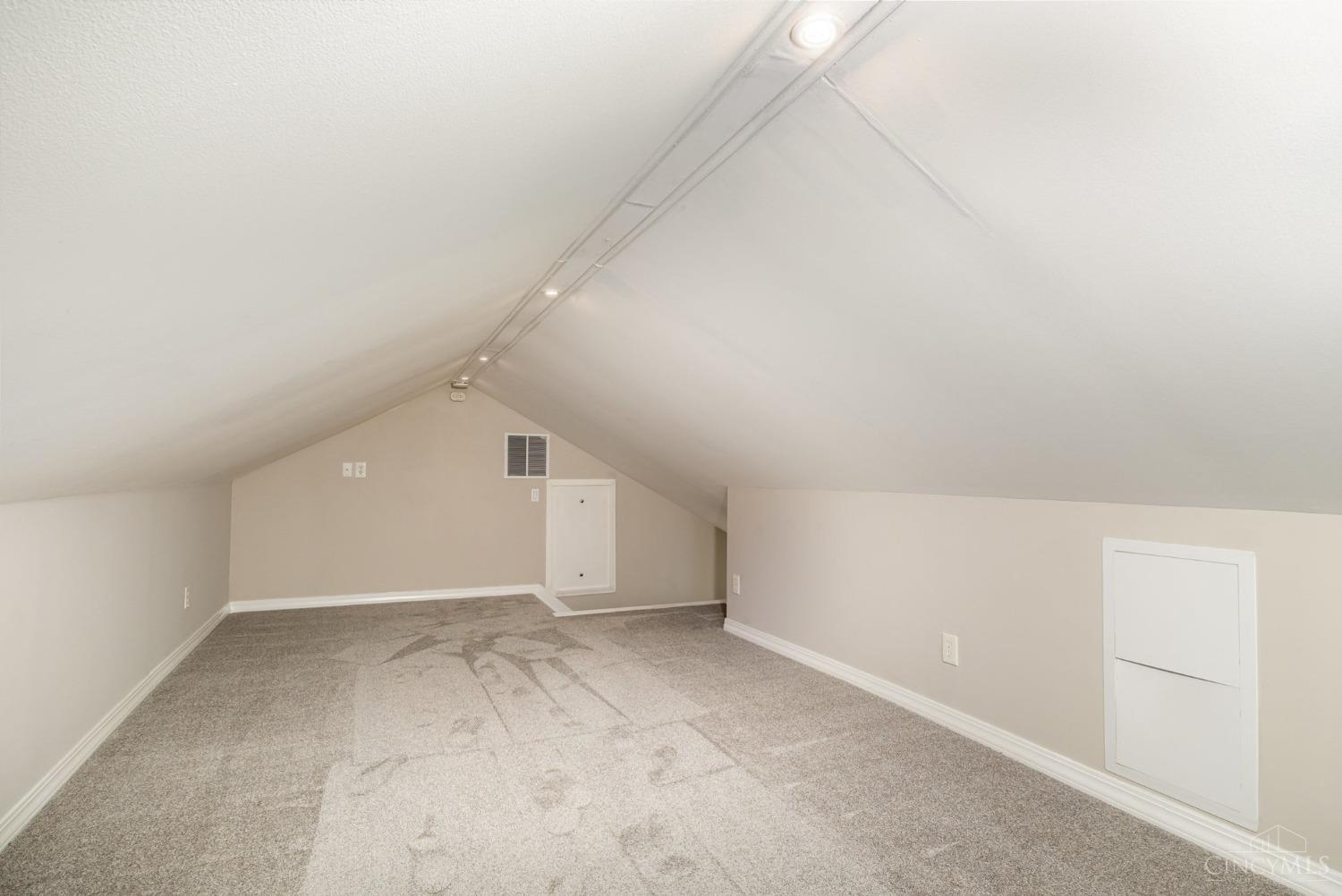 5897 Cook Road, Milford, Ohio image 15
