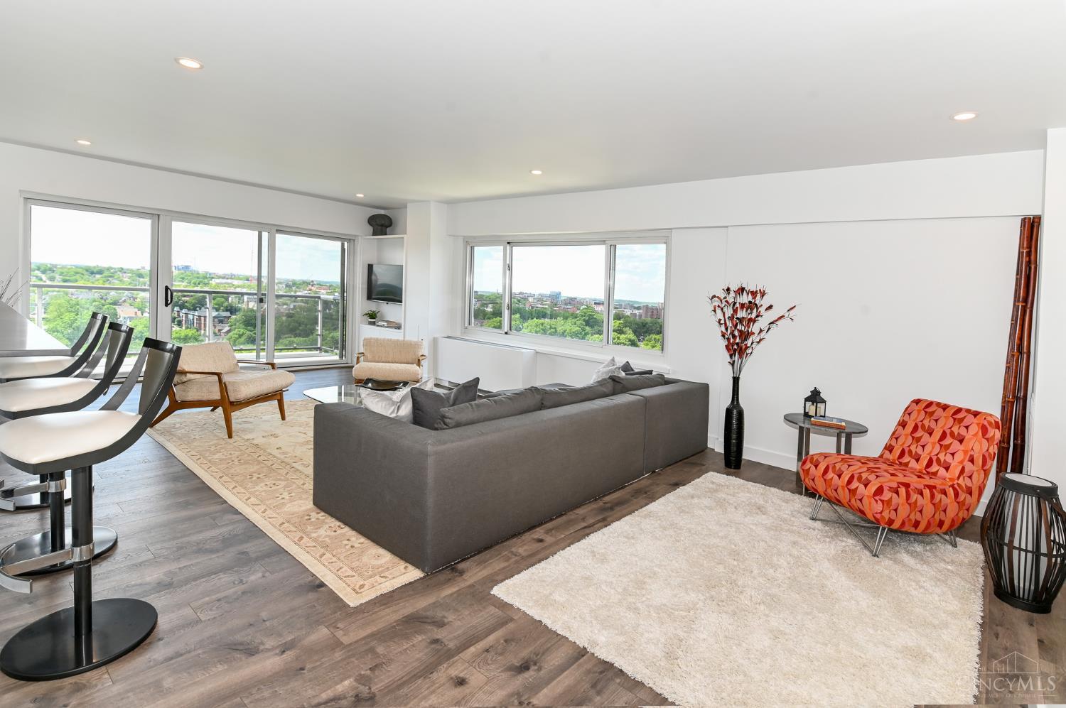 2200 Victory Parkway 2307