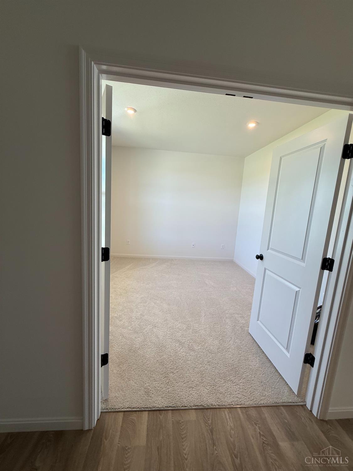 5000 Ross Ridge