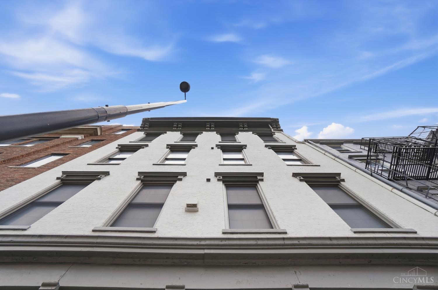 813 Broadway Street 404