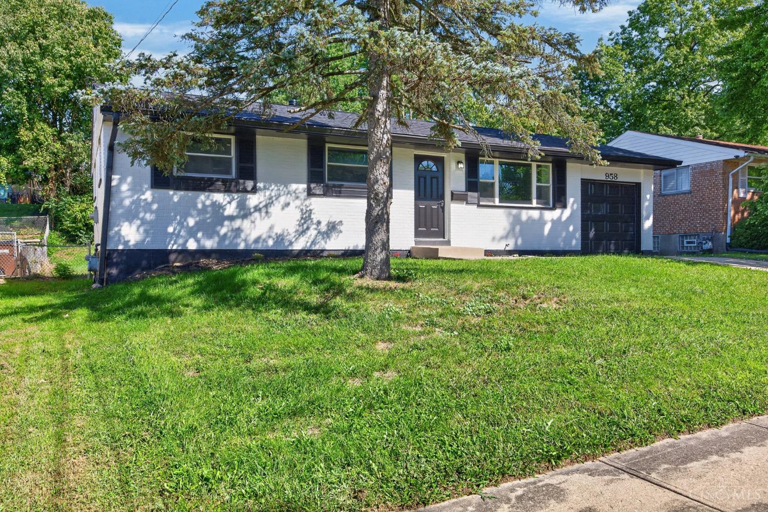 958 Goodhue Circle