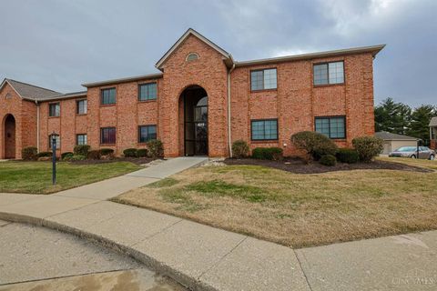 Photo of 4213 Victorian Green Dr #8, Cincinnati, OH 45211 (MLS # 1867102)