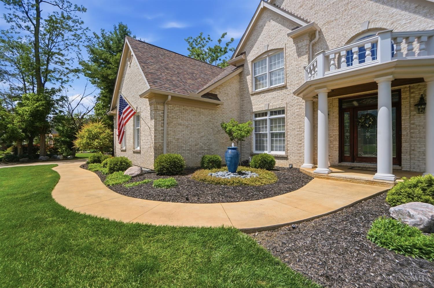 1004 River Forest Drive