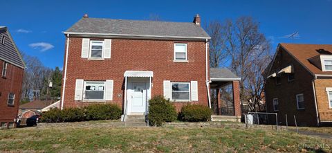 Photo of 1418 Lakeland Avenue, Cincinnati, OH 45237 (MLS # 1866499)