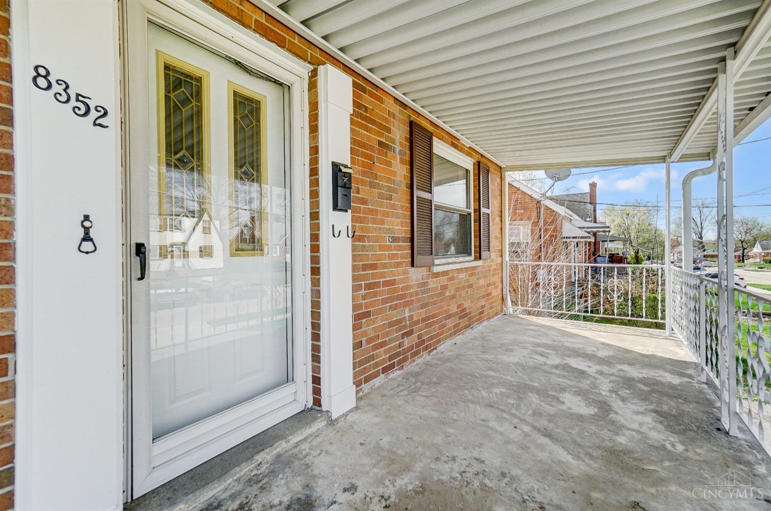 8352 Lyness Drive, Colerain Twp, Ohio image 4
