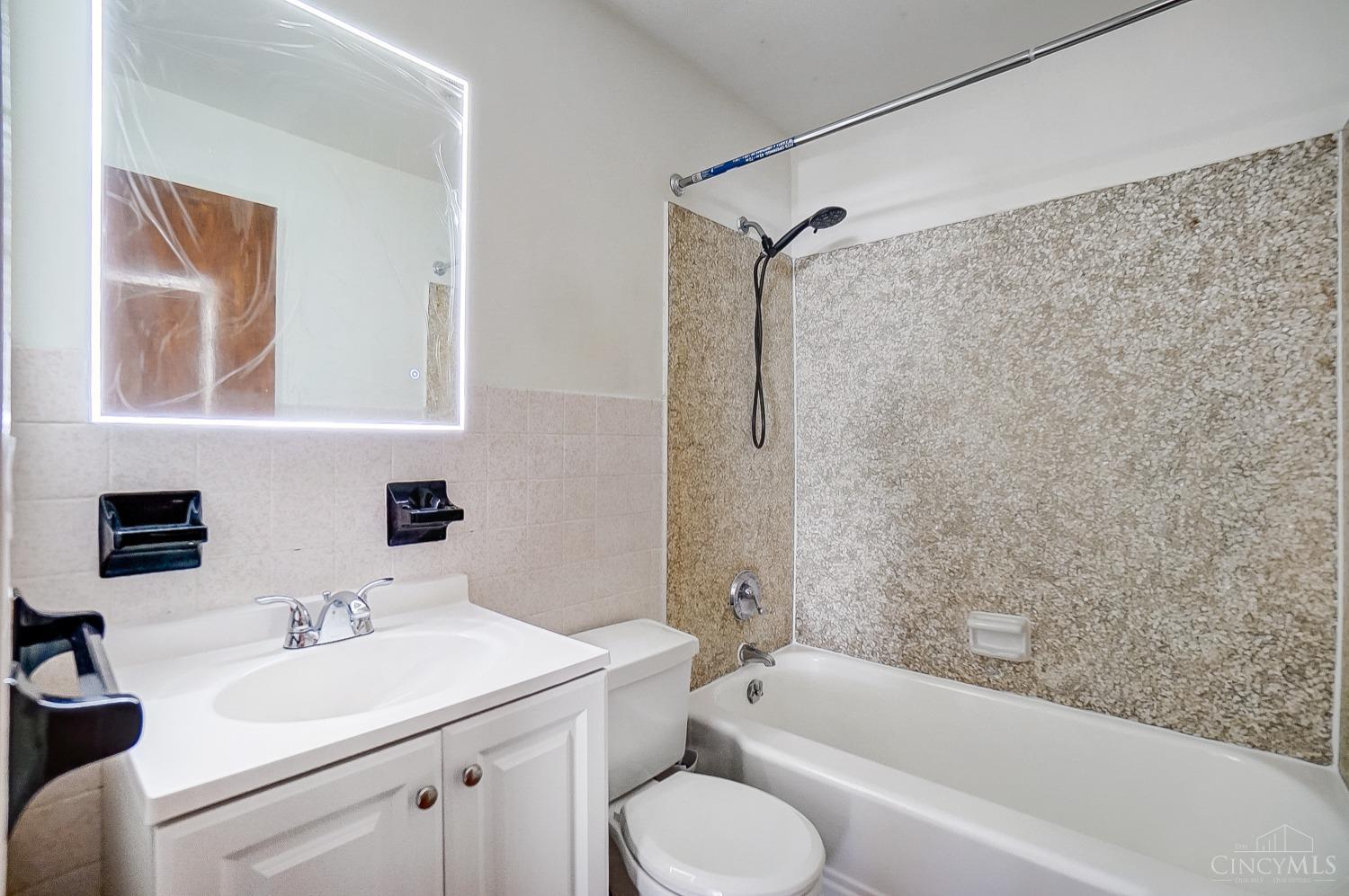 8352 Lyness Drive, Colerain Twp, Ohio image 19