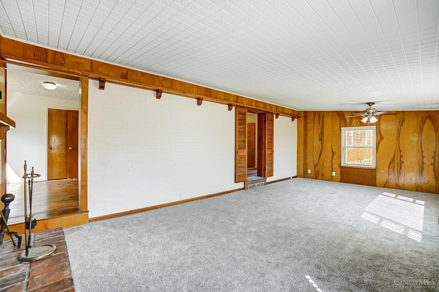 8352 Lyness Drive, Colerain Twp, Ohio image 15