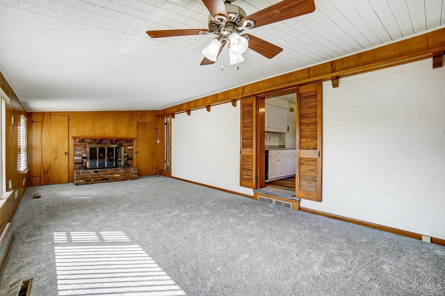 8352 Lyness Drive, Colerain Twp, Ohio image 14