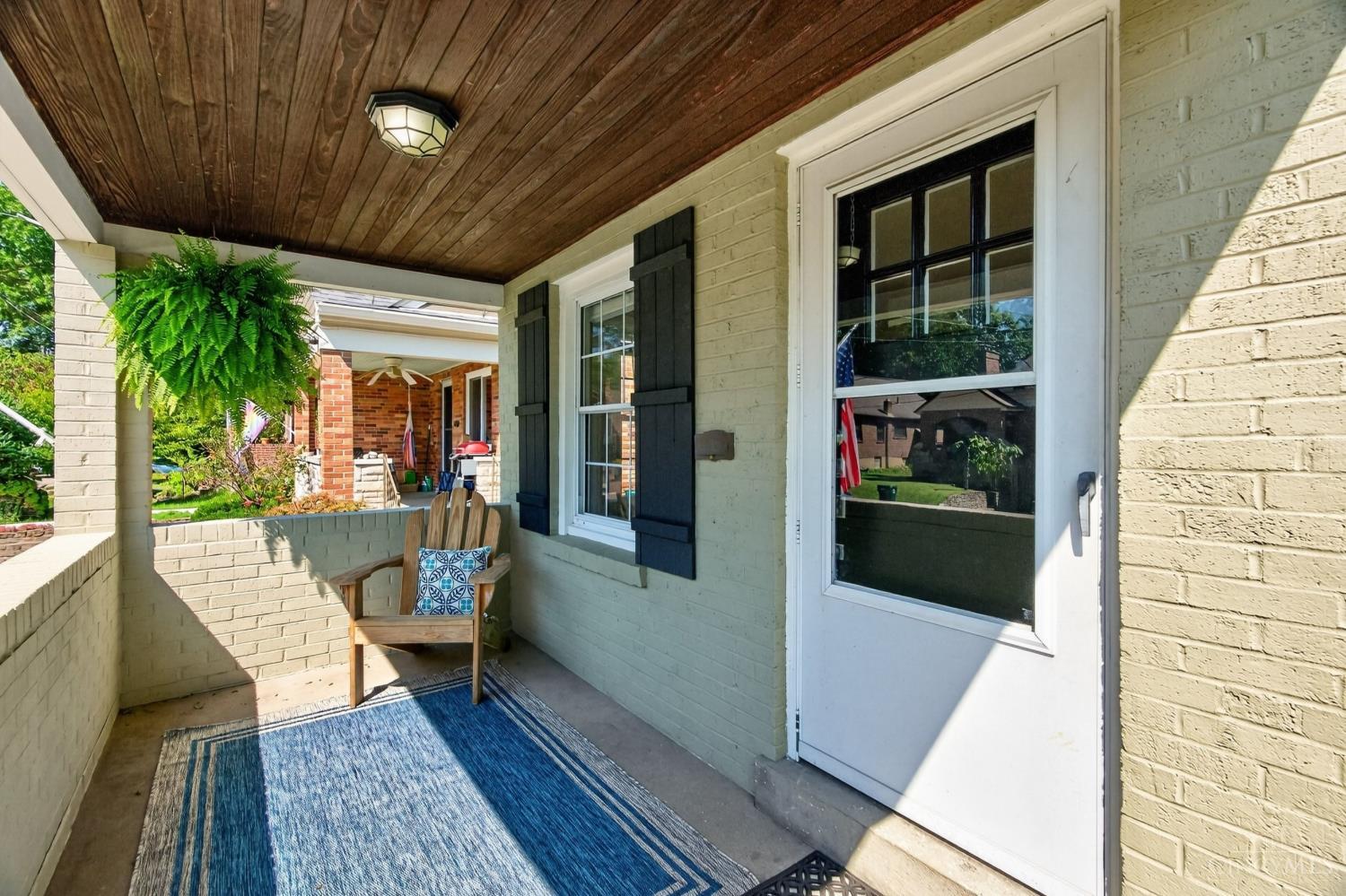 3322 Maplecrest Place
