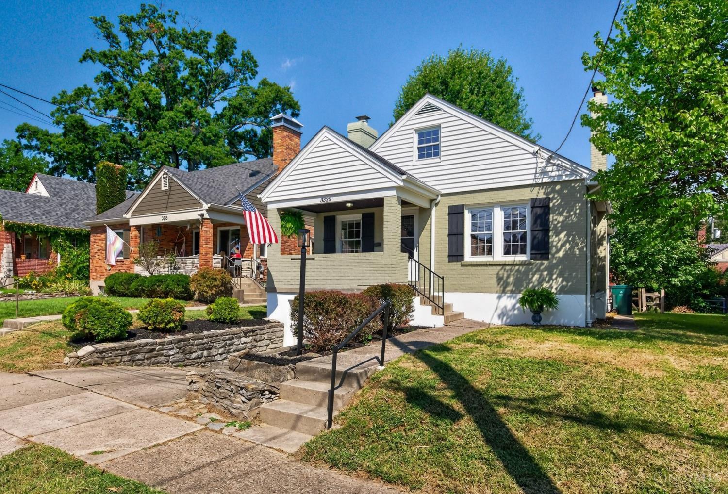 3322 Maplecrest Place