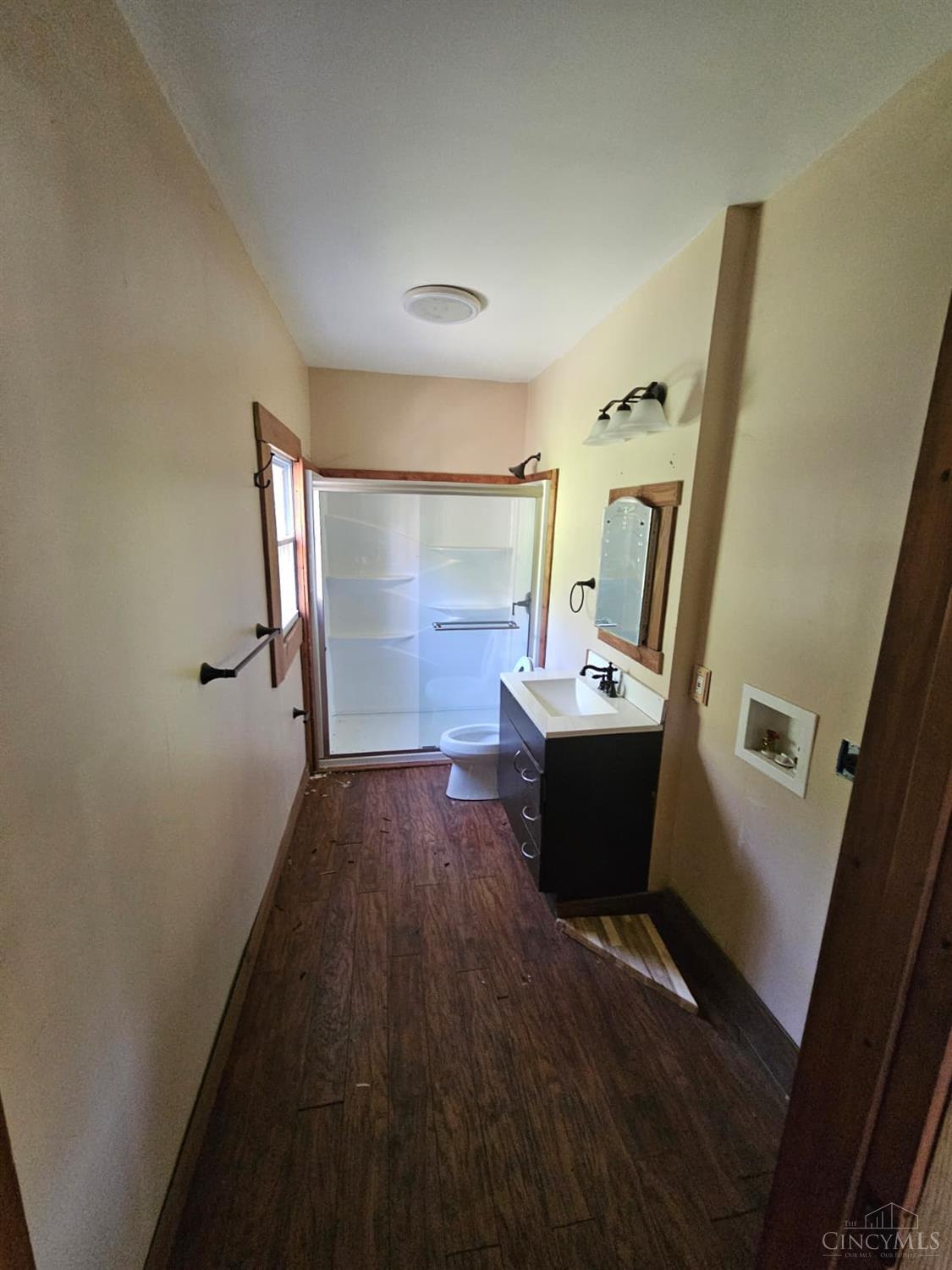 3888 River Road