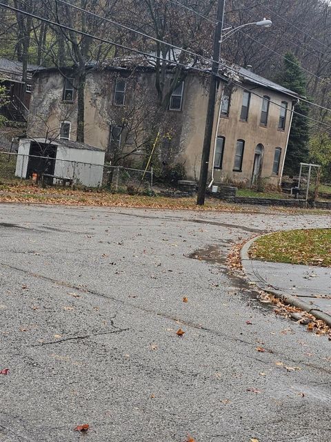 3888 River Road Cincinnati OH 45204