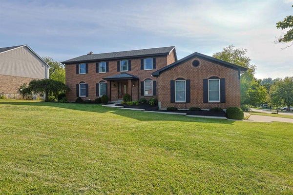 5640 SAGE MEADOW CT, WEST CHESTER, OH 45069 - Image afa98f5badb178ca3e6df870f3b2d46f/3645240403