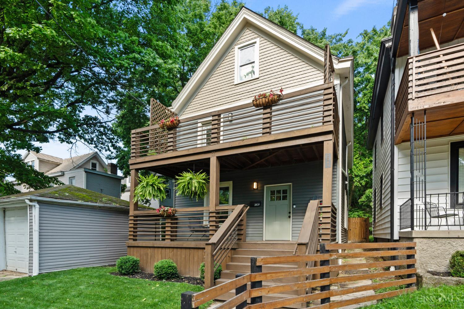 2809 Ashland Avenue
