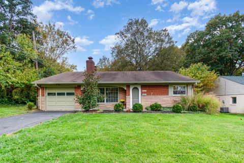 Photo of 6189 Wasigo Drive, Cincinnati, OH 45230 (MLS # 1860152)