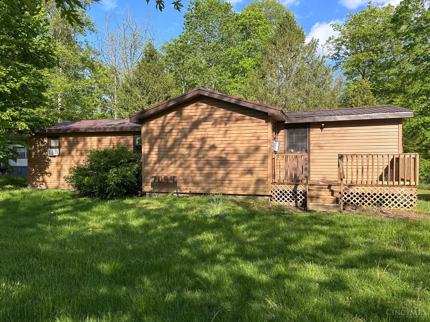 7094 Cedar Trail, Paint Twp, Ohio image 1