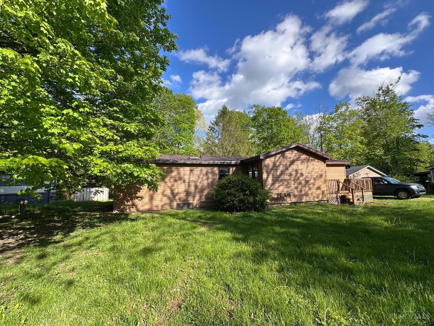 7094 Cedar Trail, Paint Twp, Ohio image 3