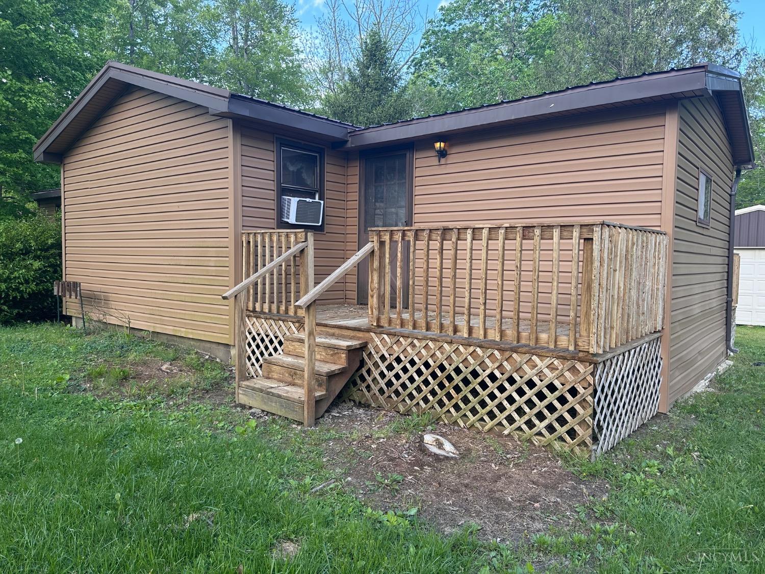 7094 Cedar Trail, Paint Twp, Ohio image 24