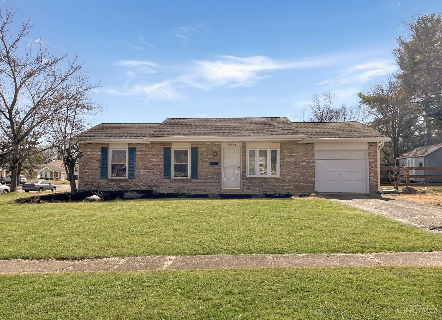 12158 Spalding Drive, Colerain Twp, Ohio image 20