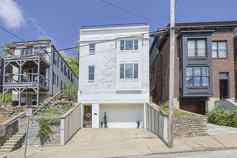 Photo of 330 Boal Street, Cincinnati, OH 45202 (MLS # 1876612)
