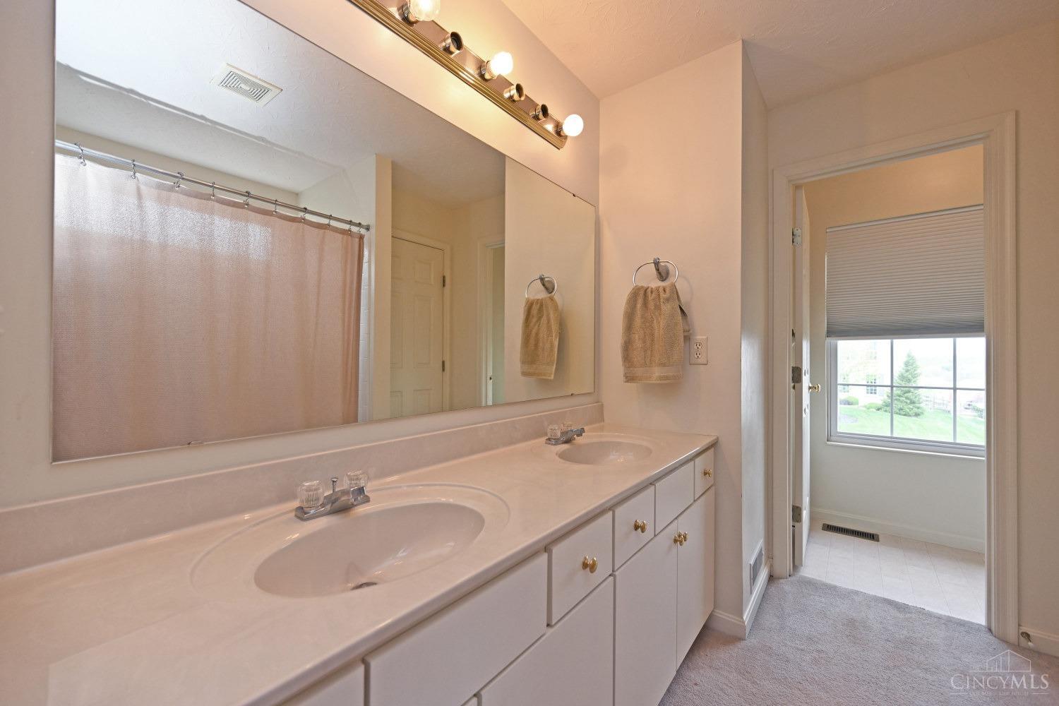 6911 Ruwes Oak Drive, Green Township, Ohio image 22