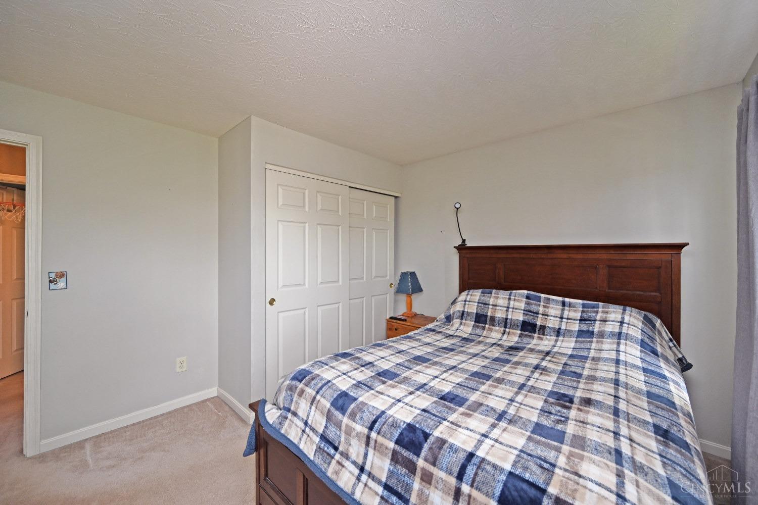 6911 Ruwes Oak Drive, Green Township, Ohio image 25