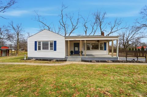 Homes For Sale - 7760 Middletown Germantown Road<br/> Middletown, OH 45042