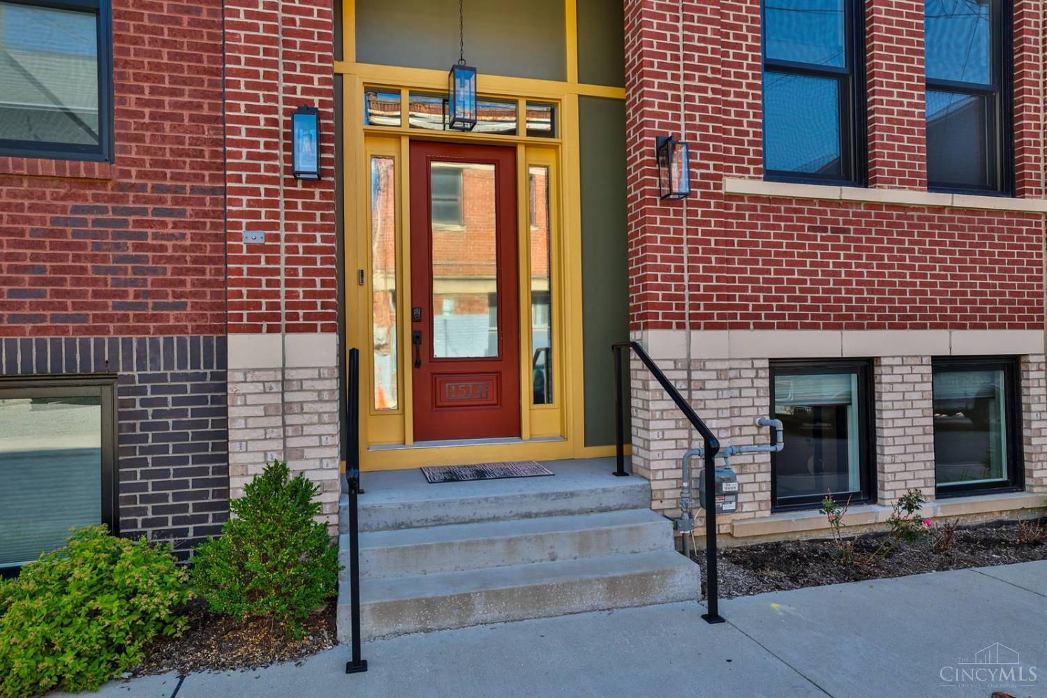1514 Pleasant Street