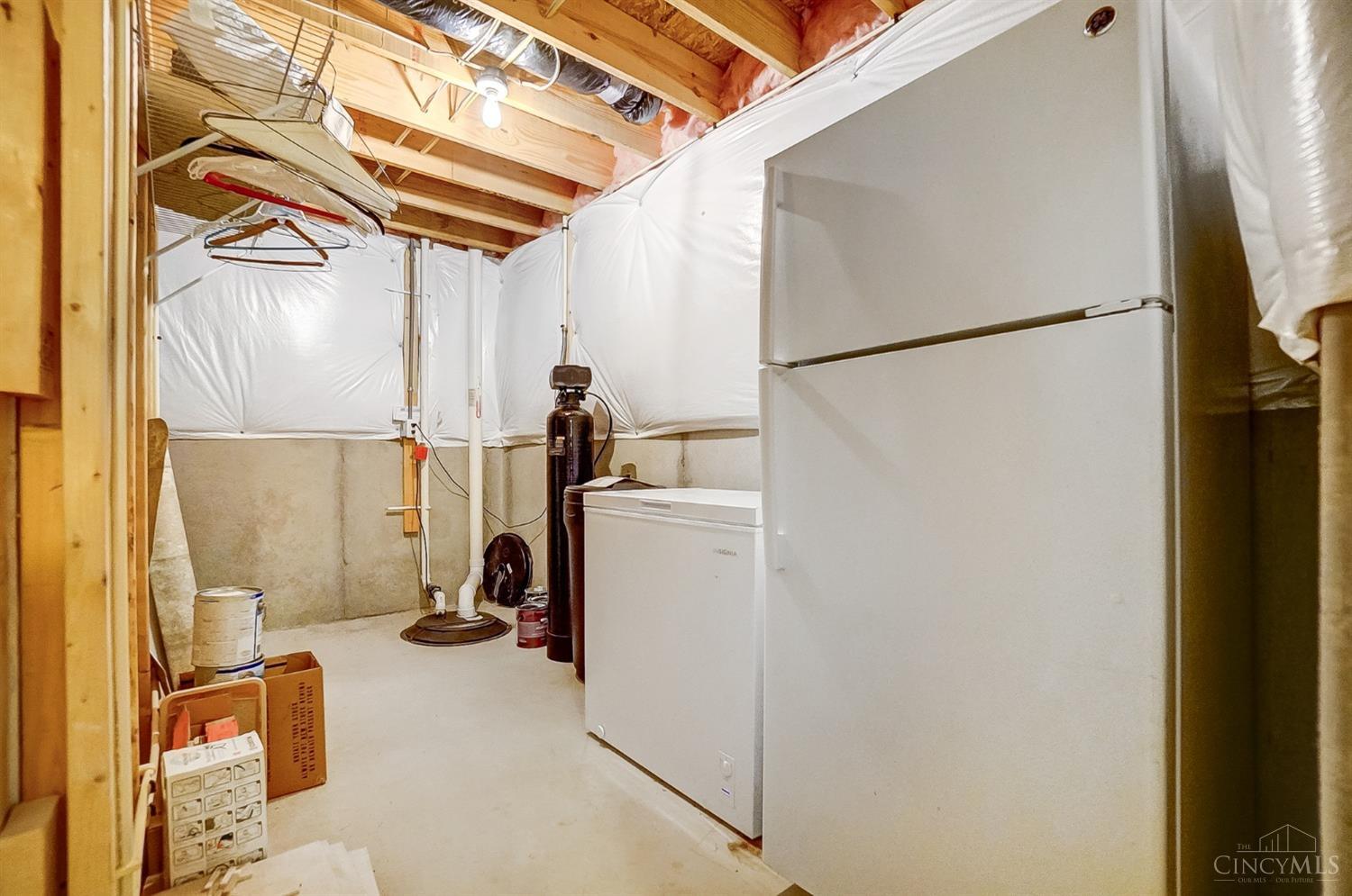 Turtle Creek Twp, Ohio 45036, United States, 4 Bedrooms Bedrooms, ,3 BathroomsBathrooms,Residential,Active,77708