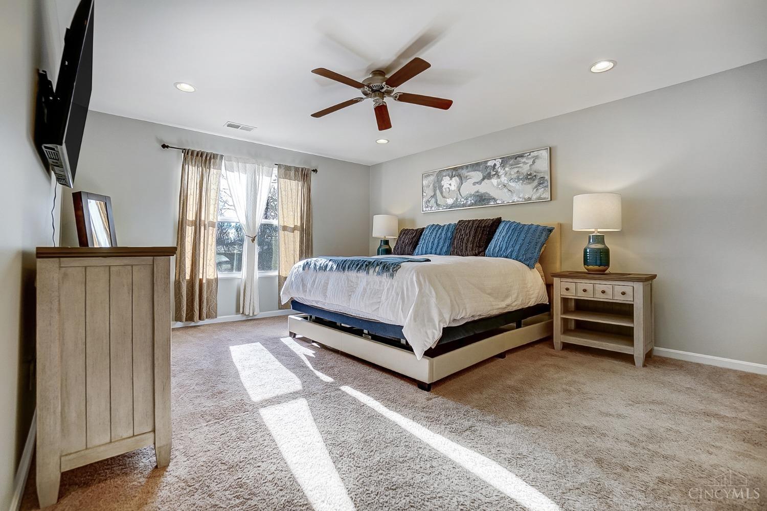 Turtle Creek Twp, Ohio 45036, United States, 4 Bedrooms Bedrooms, ,3 BathroomsBathrooms,Residential,Active,77708