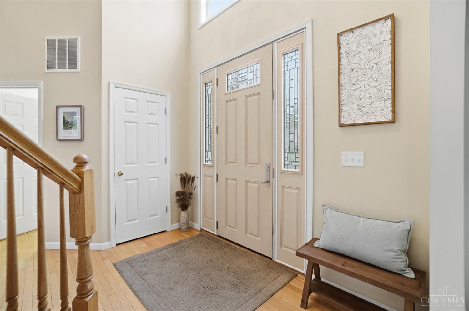 5766 Cedarview Court