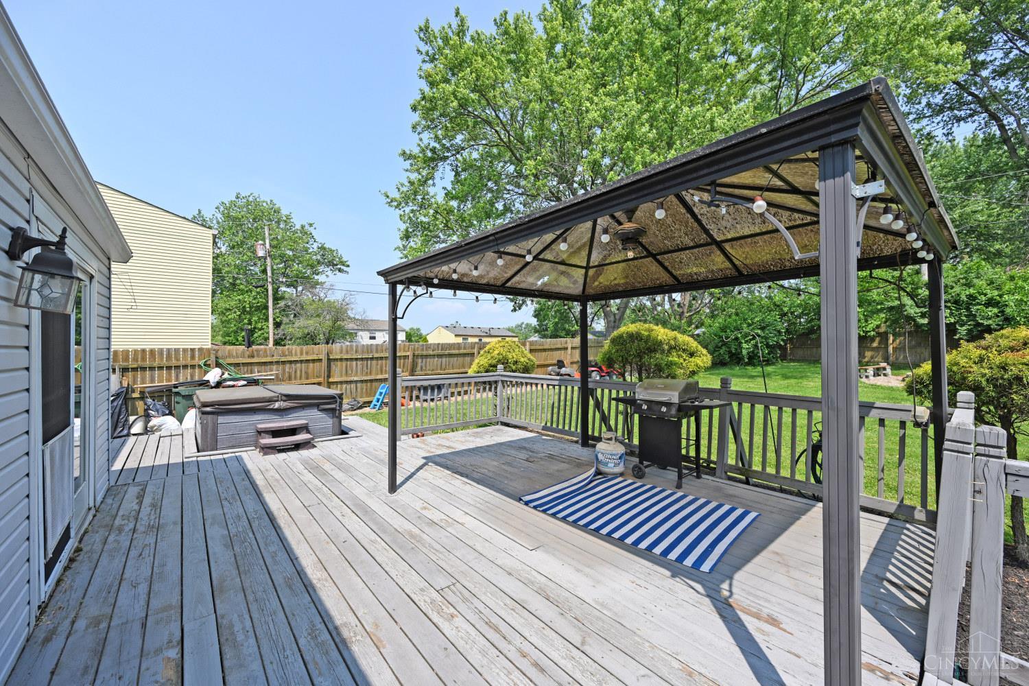 2868 Grosvenor Drive, Colerain Twp, Ohio image 32