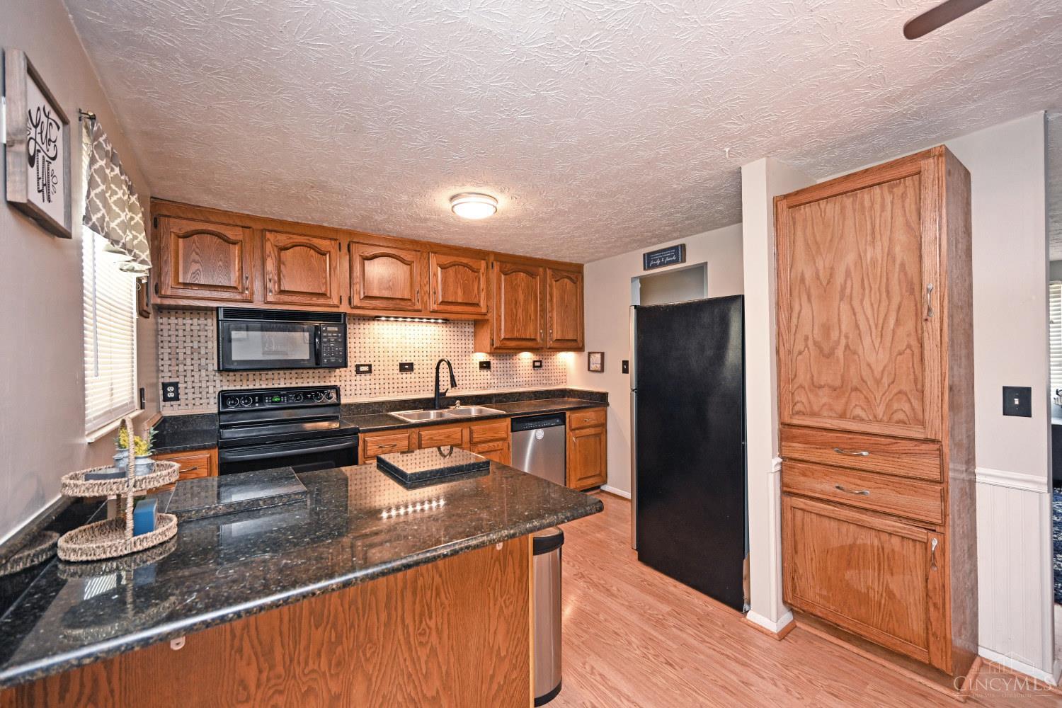 2868 Grosvenor Drive, Colerain Twp, Ohio image 10