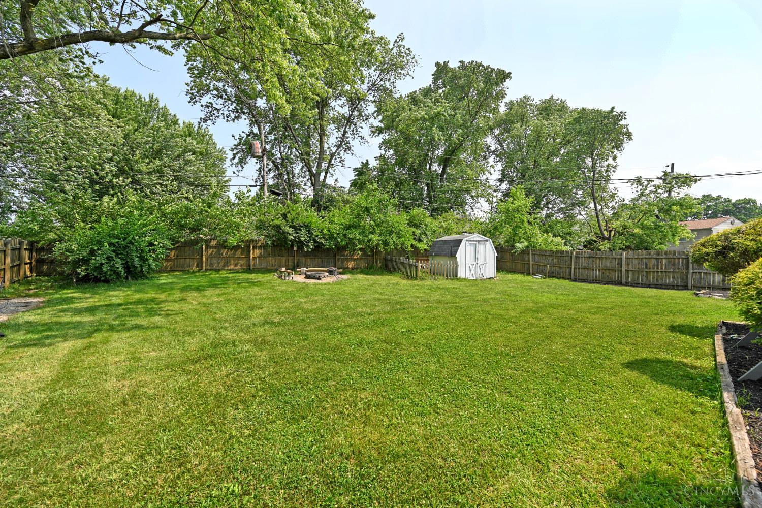 2868 Grosvenor Drive, Colerain Twp, Ohio image 38