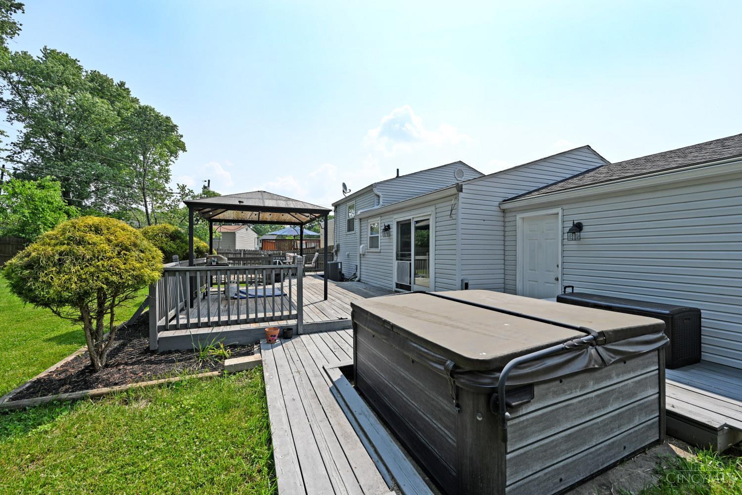 2868 Grosvenor Drive, Colerain Twp, Ohio image 33