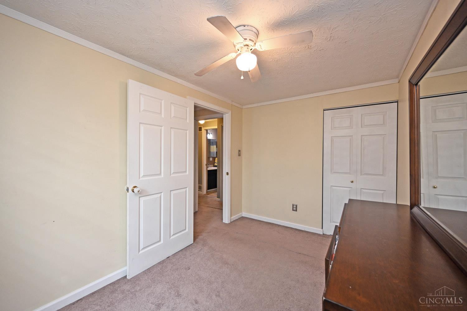 2868 Grosvenor Drive, Colerain Twp, Ohio image 22