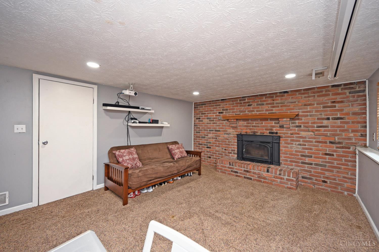 2868 Grosvenor Drive, Colerain Twp, Ohio image 24