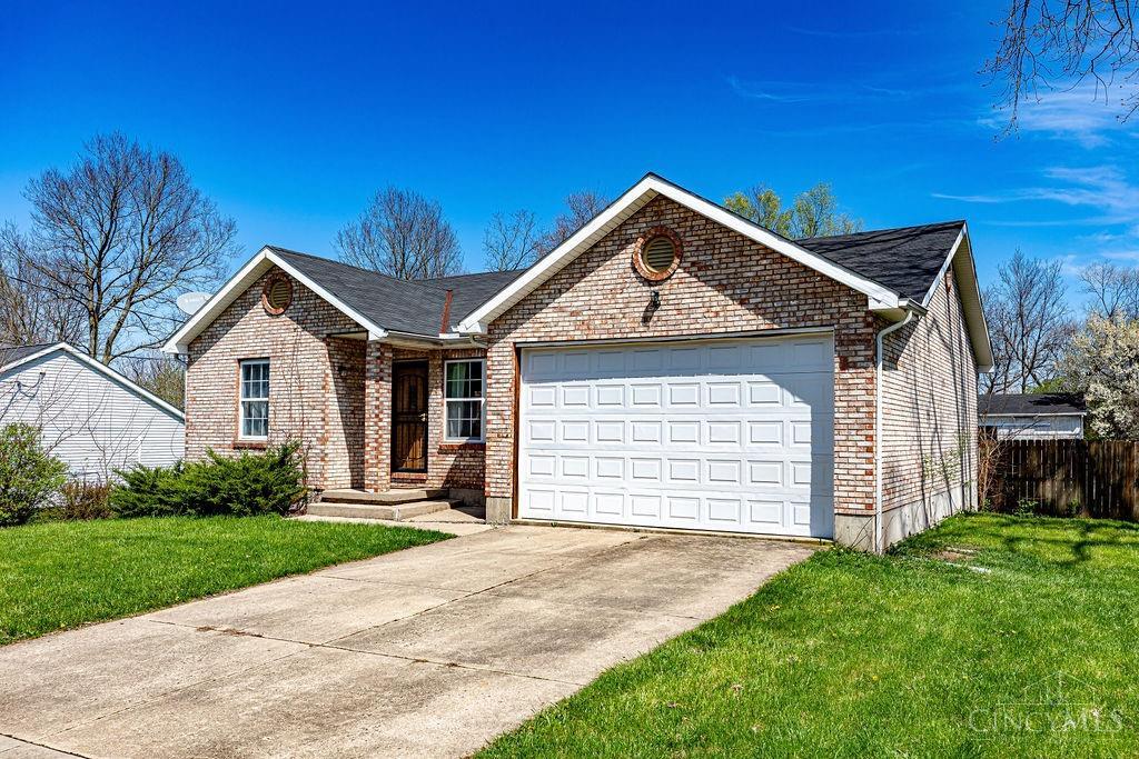 111 Melanee Lane, Oxford, Ohio image 2